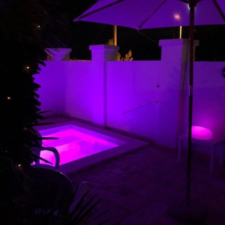 Le Due Pigne (Adults Only) Villa Таранто Екстериор снимка