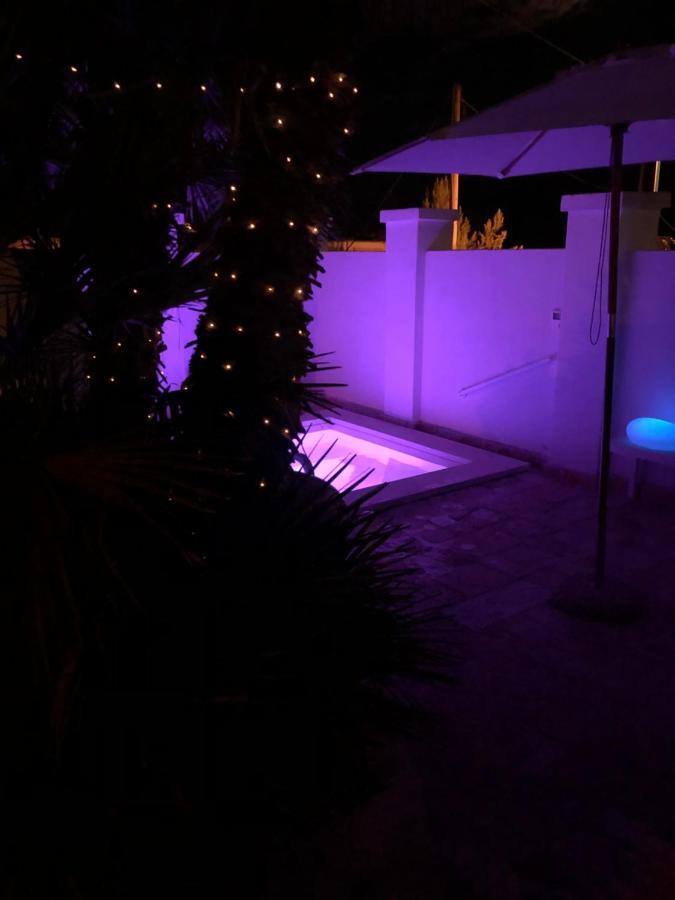Le Due Pigne (Adults Only) Villa Таранто Екстериор снимка
