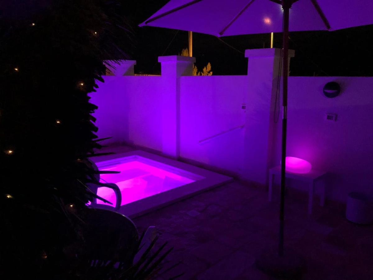 Le Due Pigne (Adults Only) Villa Таранто Екстериор снимка