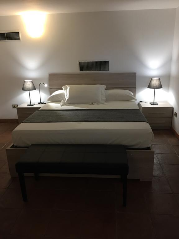 Le Due Pigne (Adults Only) Villa Таранто Екстериор снимка