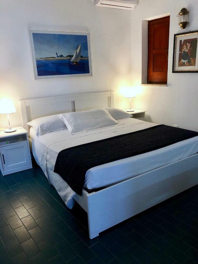 Le Due Pigne (Adults Only) Villa Таранто Екстериор снимка