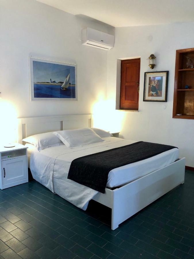 Le Due Pigne (Adults Only) Villa Таранто Екстериор снимка