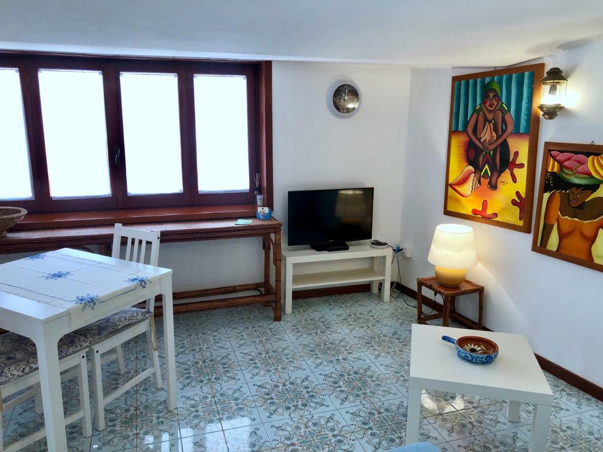 Le Due Pigne (Adults Only) Villa Таранто Екстериор снимка