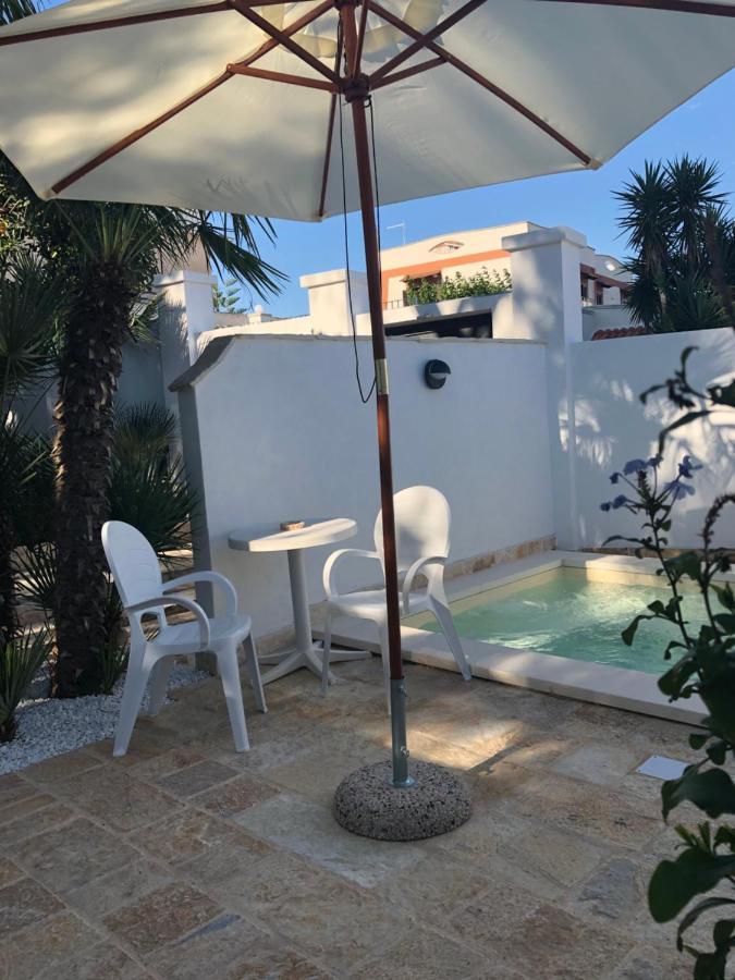 Le Due Pigne (Adults Only) Villa Таранто Екстериор снимка