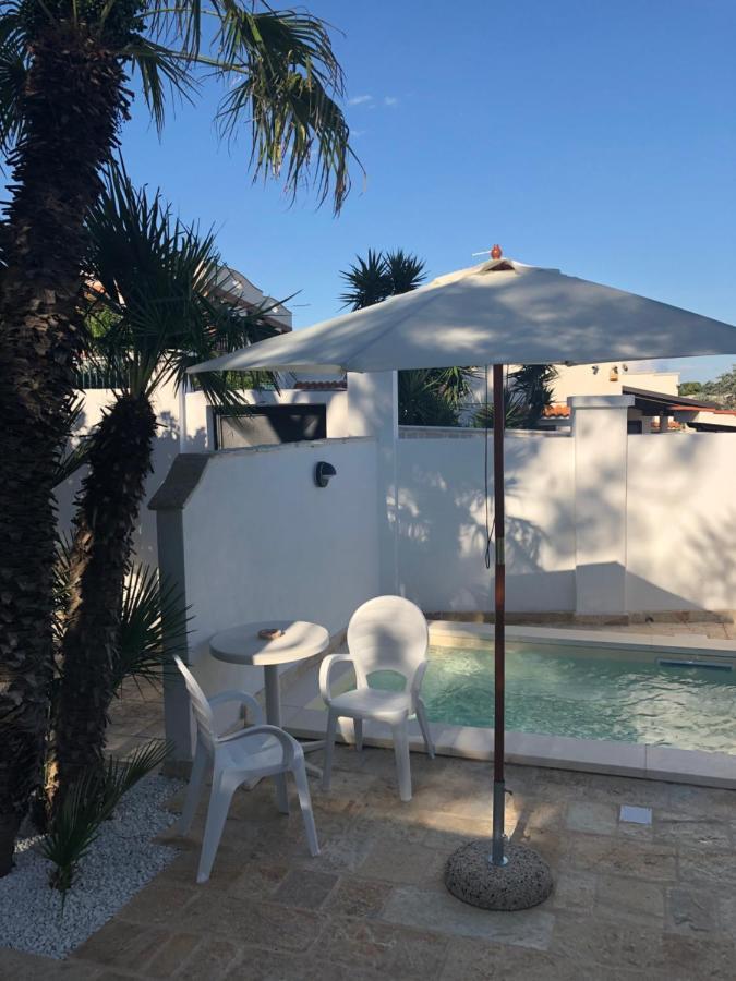 Le Due Pigne (Adults Only) Villa Таранто Екстериор снимка